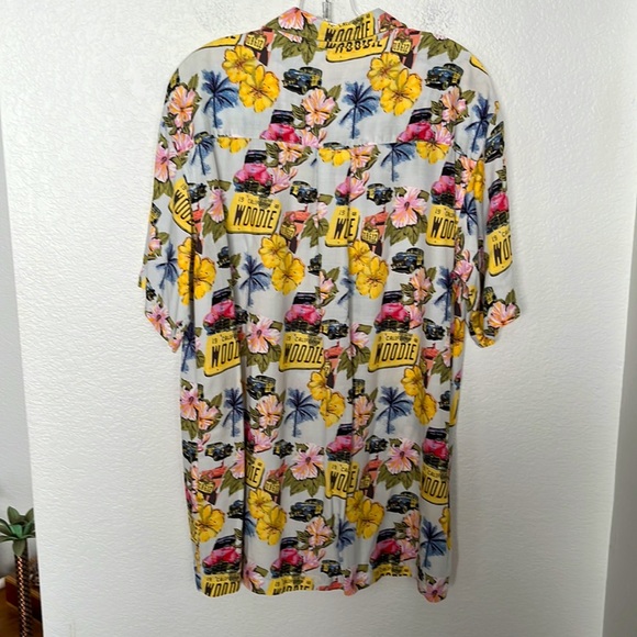 M.E. SPORT🌺HAWAIIAN BUTTON DOWN SHIRT SIze LARGE 100% RAYON GREAT CONDITION! - Picture 3 of 4